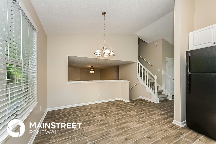 Building Photo - 1547 Enchanted Forest Dr