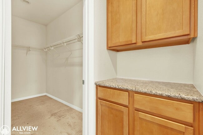 Building Photo - Rare 3-Story Hillcrest Townhome | 3BR/3BA ...