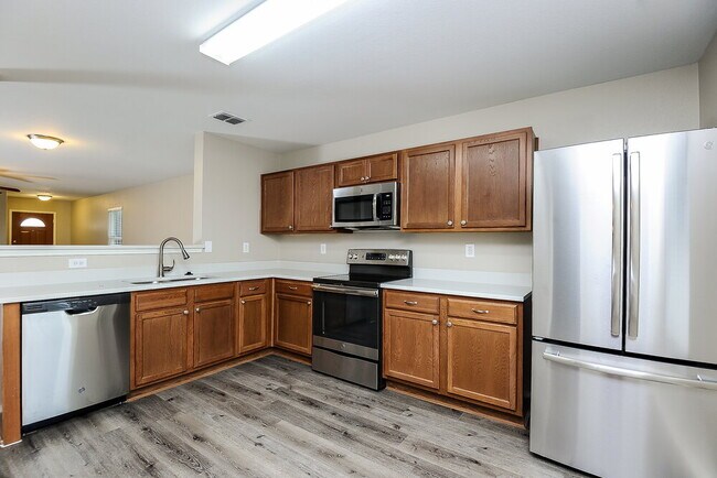 Building Photo - 1437 Krista Dr