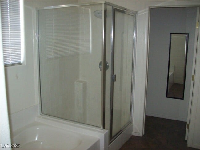 Building Photo - 7960 Violet Dawn St