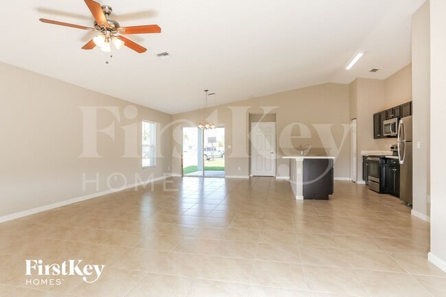 Building Photo - 3921 SW Kabane St