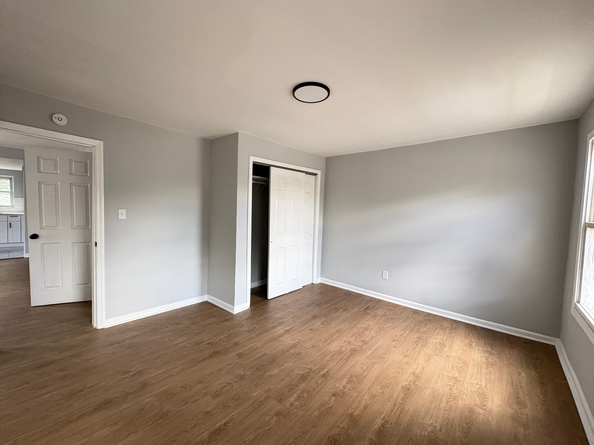 Unit 2 - 448 Springdale Ave