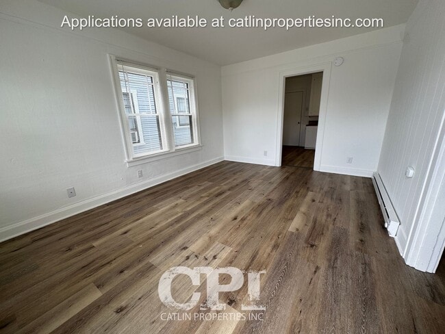 Building Photo - MOVE IN SPECIAL- $99 FIRST MONTH RENT!