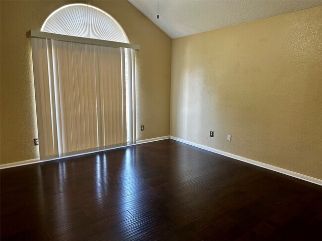 Building Photo - 12654 Stillington Dr