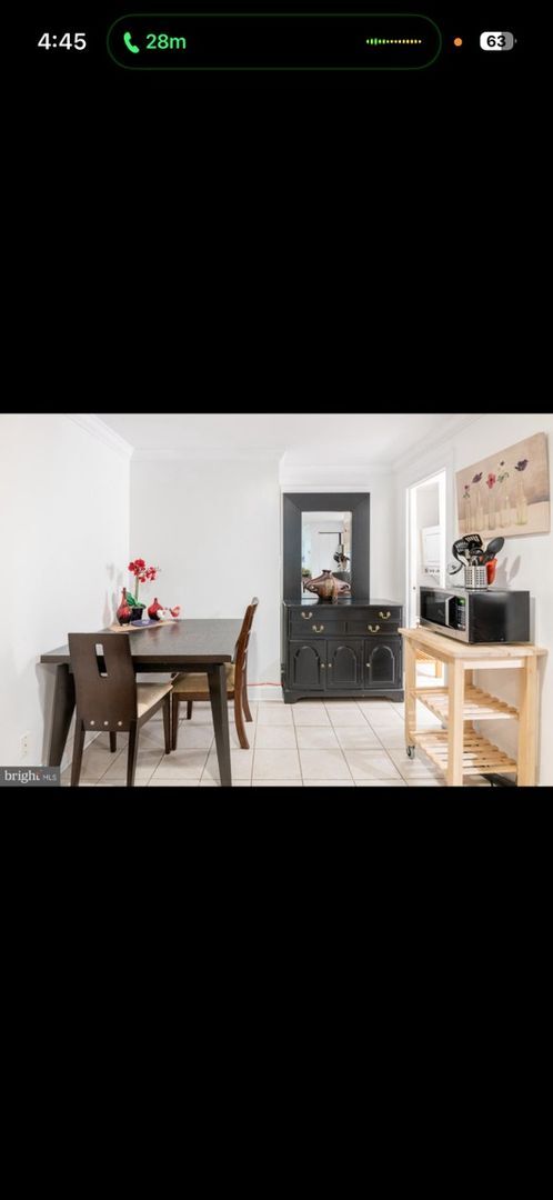 Building Photo - 1835 Mintwood Pl NW