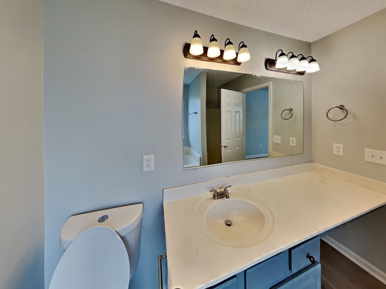 Building Photo - 3320 Arbor Pointe Dr