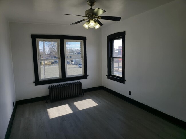 Building Photo - 1124 S 10th St