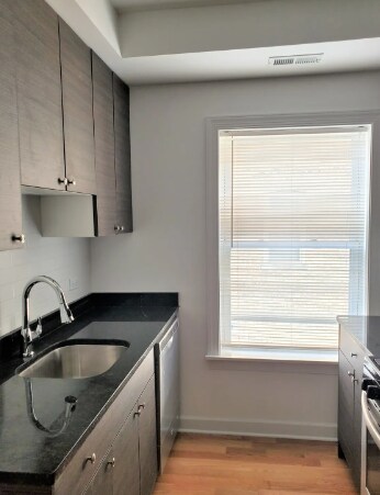 Building Photo - 1640 W Pratt Blvd