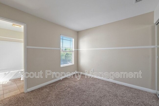 Building Photo - 43093 Teramo St