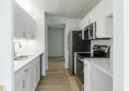 Building Photo - 222 N Columbus Dr