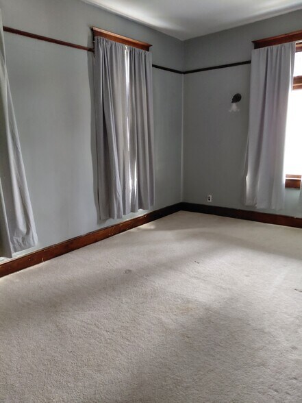 Master bedroom - 1 Euclid Ave