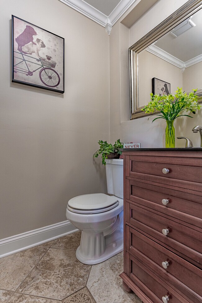 Building Photo - 1490 Paisley Ct