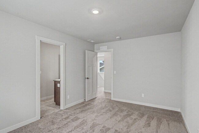 Building Photo - Spacious New Construction 4 Bed, 2.5 Bath Home in Coburn Terrace