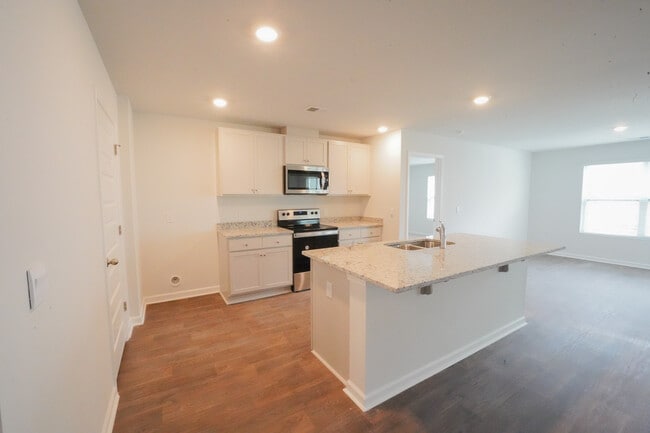 Building Photo - 448 Coconut Dr