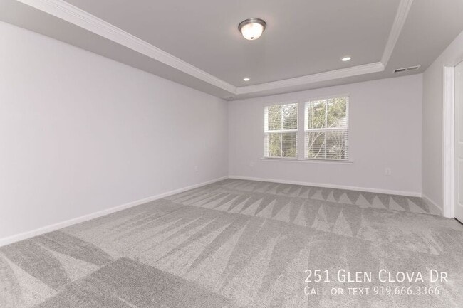 Building Photo - 251 Glen Clova Dr