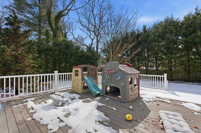 Building Photo - 19 Howell Pl