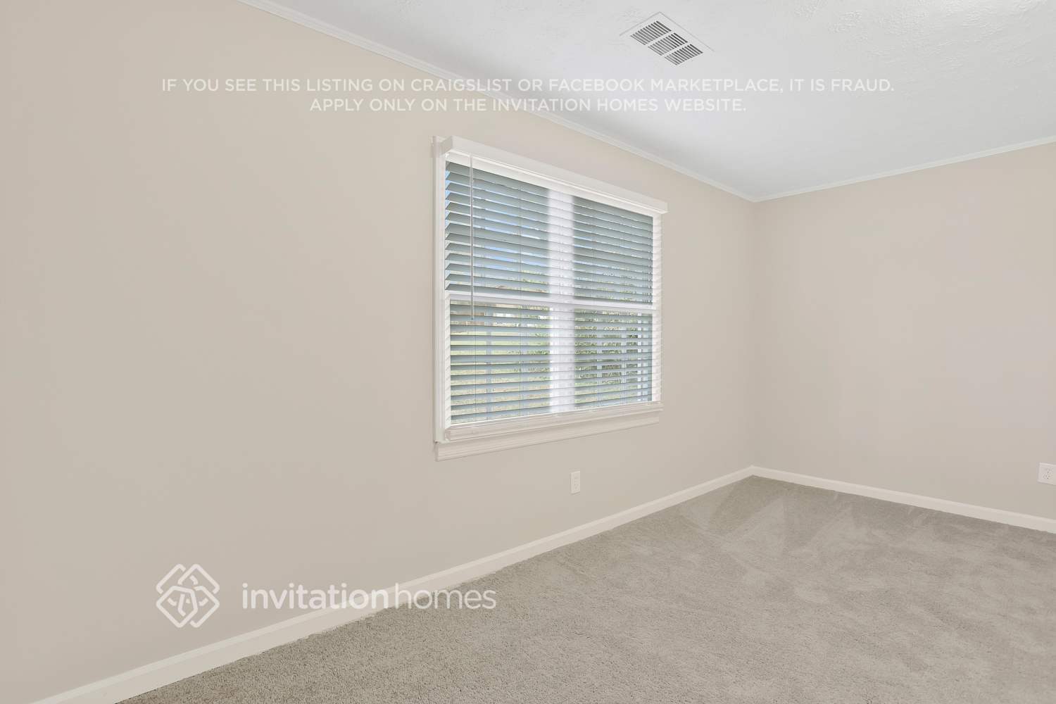 Building Photo - 145 W Forest Dr