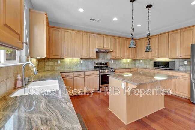 Building Photo - 2125 Peaceful Valley Dr