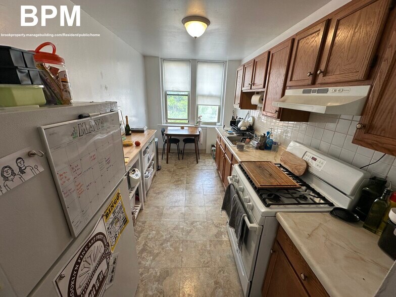 Building Photo - 20 Colborne Rd