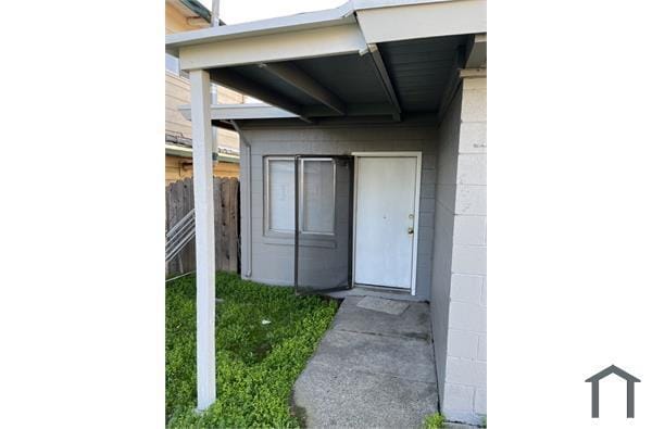 Building Photo - 1 Bdrm/ 1Bath Duplex for Rent (old Roseville)