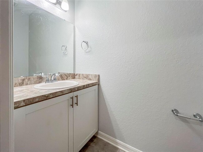 Building Photo - 1093 Grantham Dr
