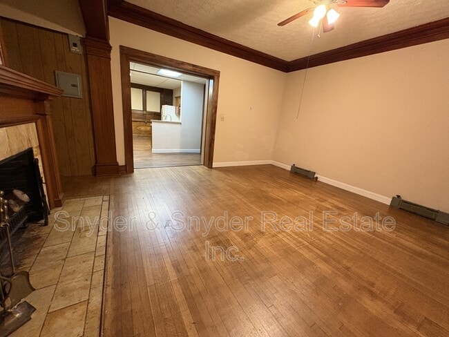 Building Photo - 777 W Market St