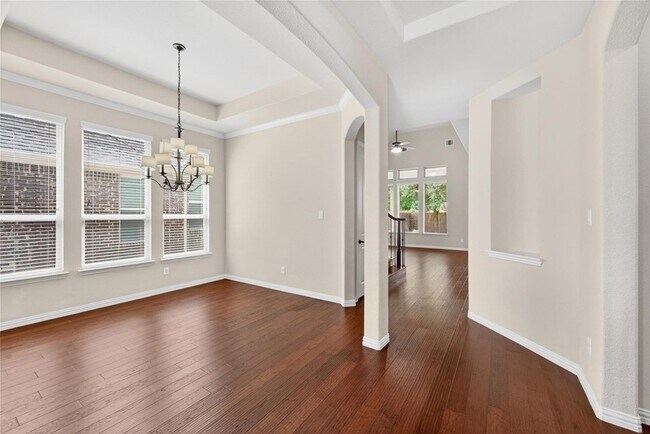 Building Photo - 5629 Grove Cove Dr