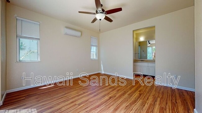 Building Photo - 91-1017-1017 Wahinoho St