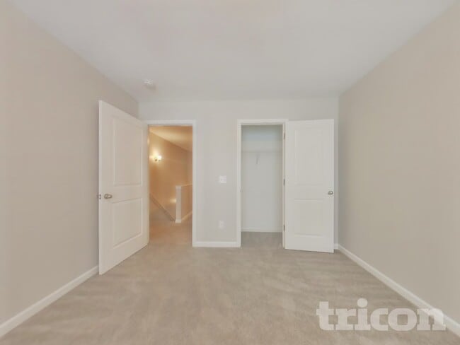 Building Photo - 121 Hickory Sta Ln