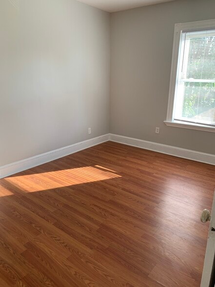 Building Photo - 101 Whitehall St