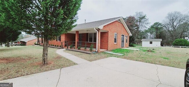 Building Photo - 1837 Access Rd