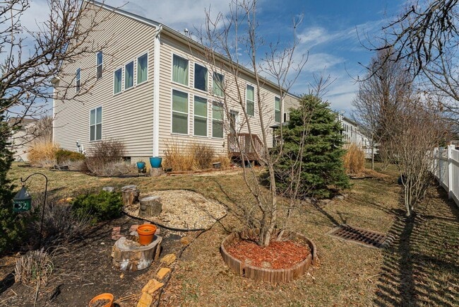 Building Photo - 6053 Taylor Rd