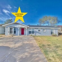 Building Photo - Handyman Special $0 First Month's Rent / “You fix, you SAVE BIG!!” Contact Mayshell for details: ...