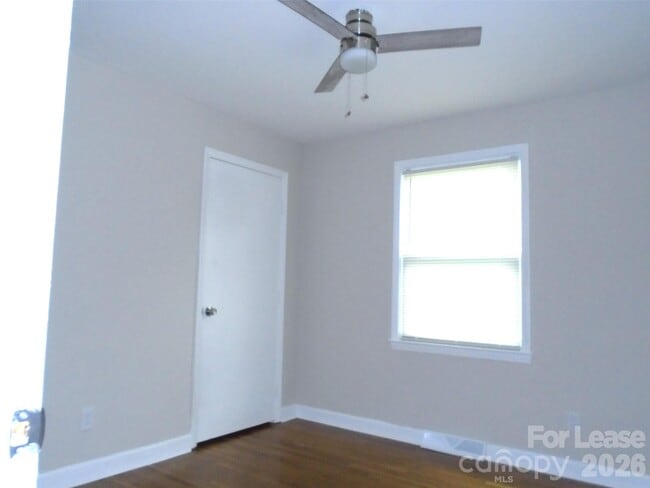 Building Photo - 1014 Penrose Ln