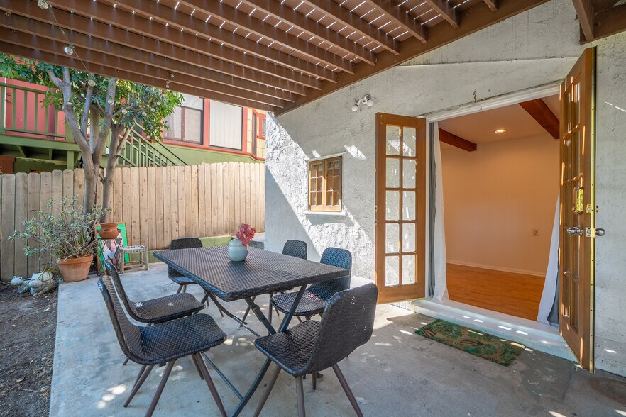 Building Photo - 4210 Cumberland Ave