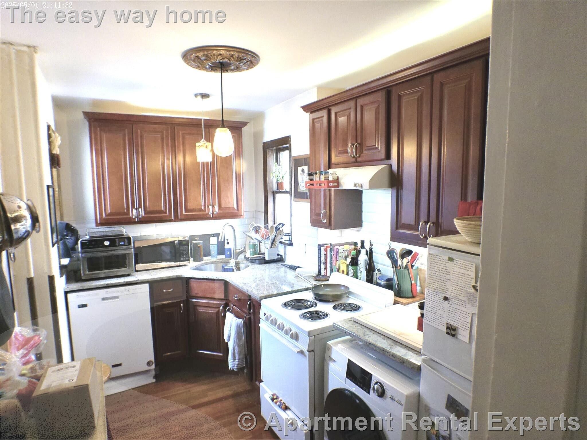 Building Photo - 26 Dover St