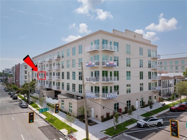 Building Photo - 600 3rd Ave S