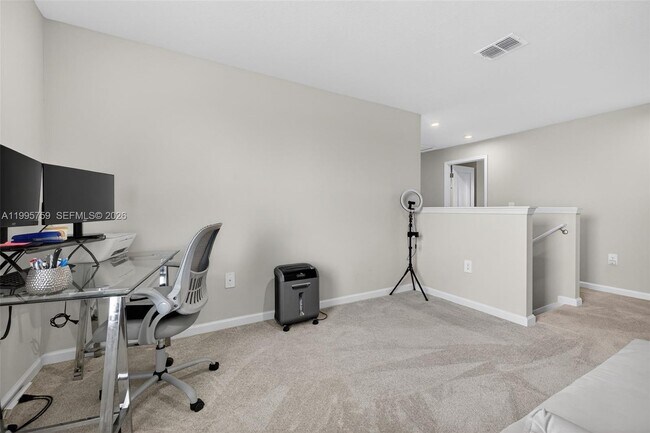 Building Photo - 220 Raspberry Rd