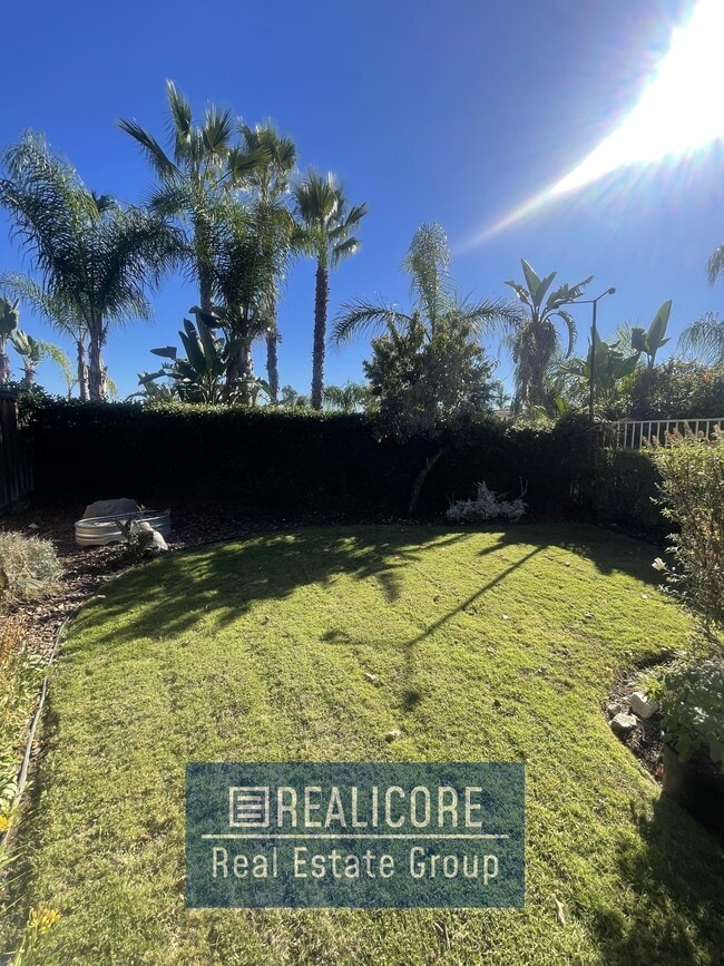 Building Photo - 10937 Sonora Ave