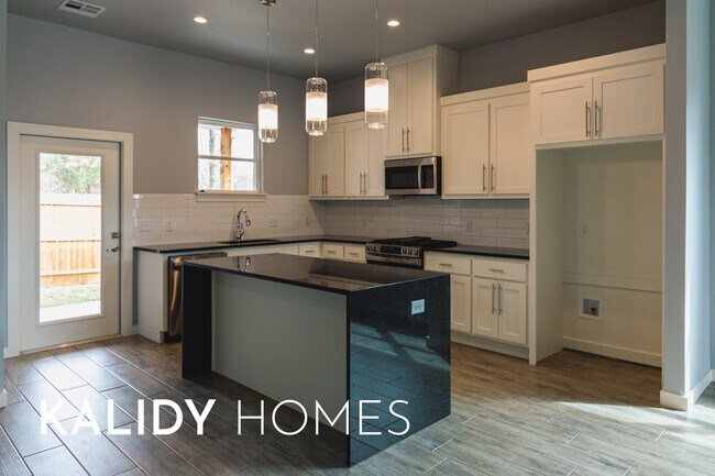 Building Photo - 508 Remington Ave