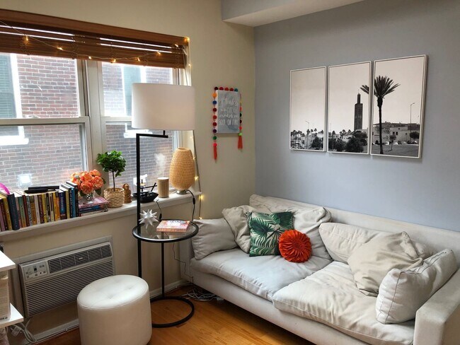 Building Photo - 1521 Kingman Pl NW