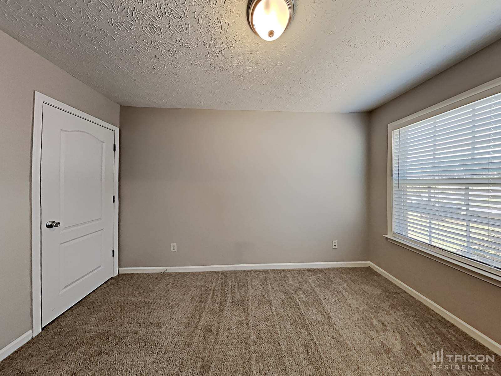 Building Photo - 706 Hot Springs Trail