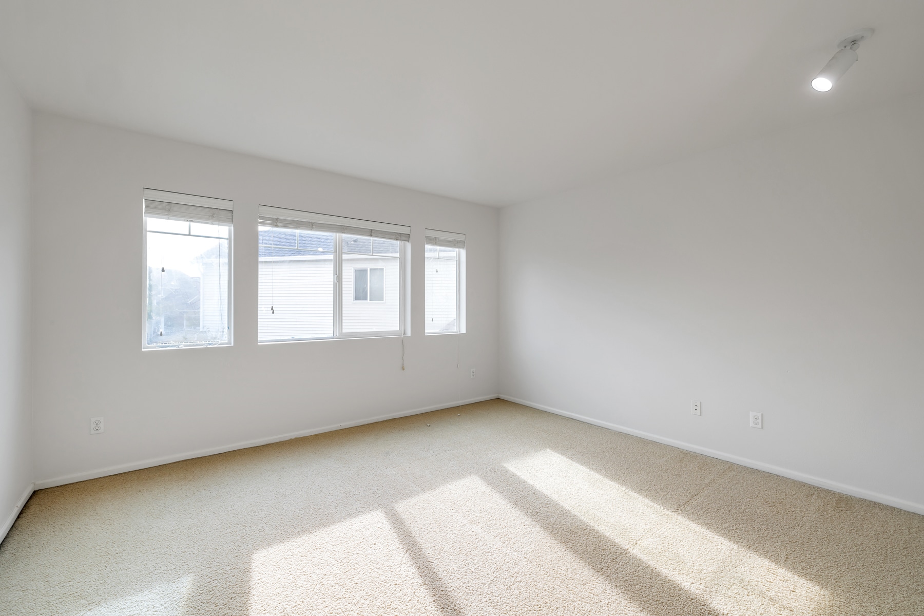 Building Photo - 5202 S 214th Way