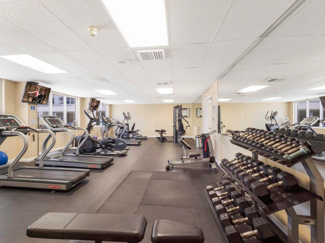 Building Photo - 111 N Pompano Beach Blvd