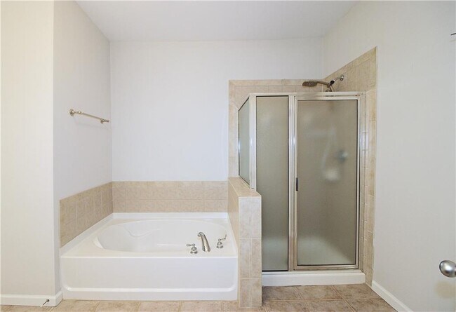 Building Photo - 335 Snowgoose Ct