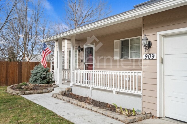 Building Photo - Beautiful 3-bedroom Home Next To Black Bay Park In Post Falls