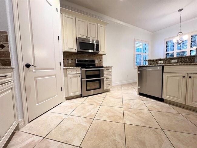 Building Photo - 8213 Prestbury Dr
