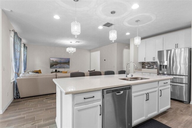 Building Photo - 3211 Turret Dr