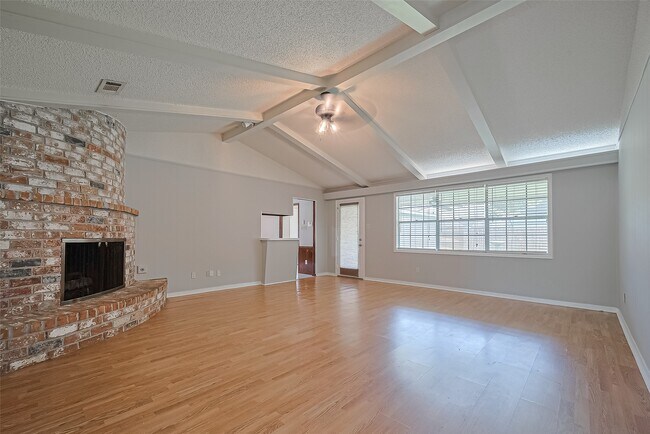 Building Photo - 3518 Rolling Green Ln