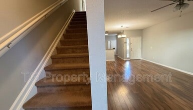 Building Photo - 771 Scrub Jay Dr